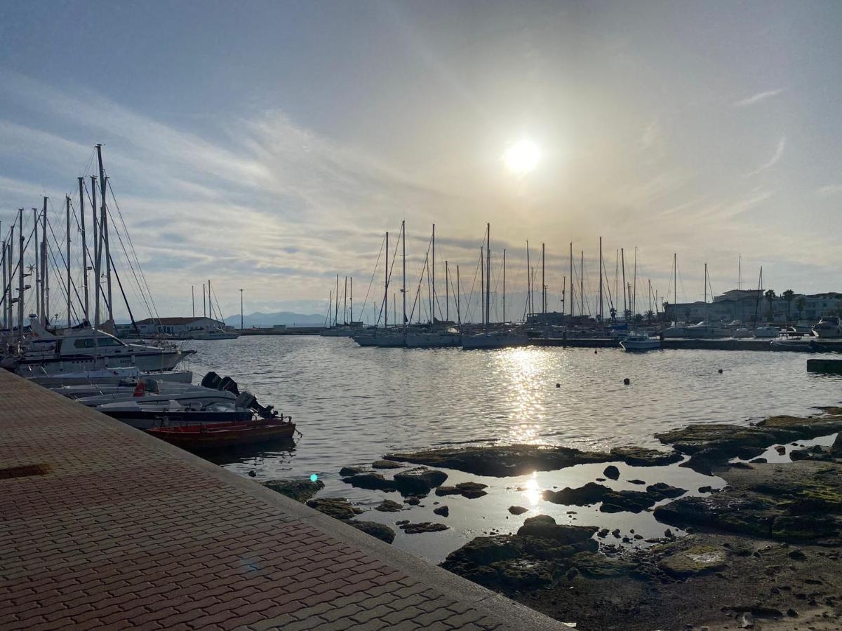 I Fenicotteri - Appartamenti Sul Mare กาลาเซตตา ภายนอก รูปภาพ