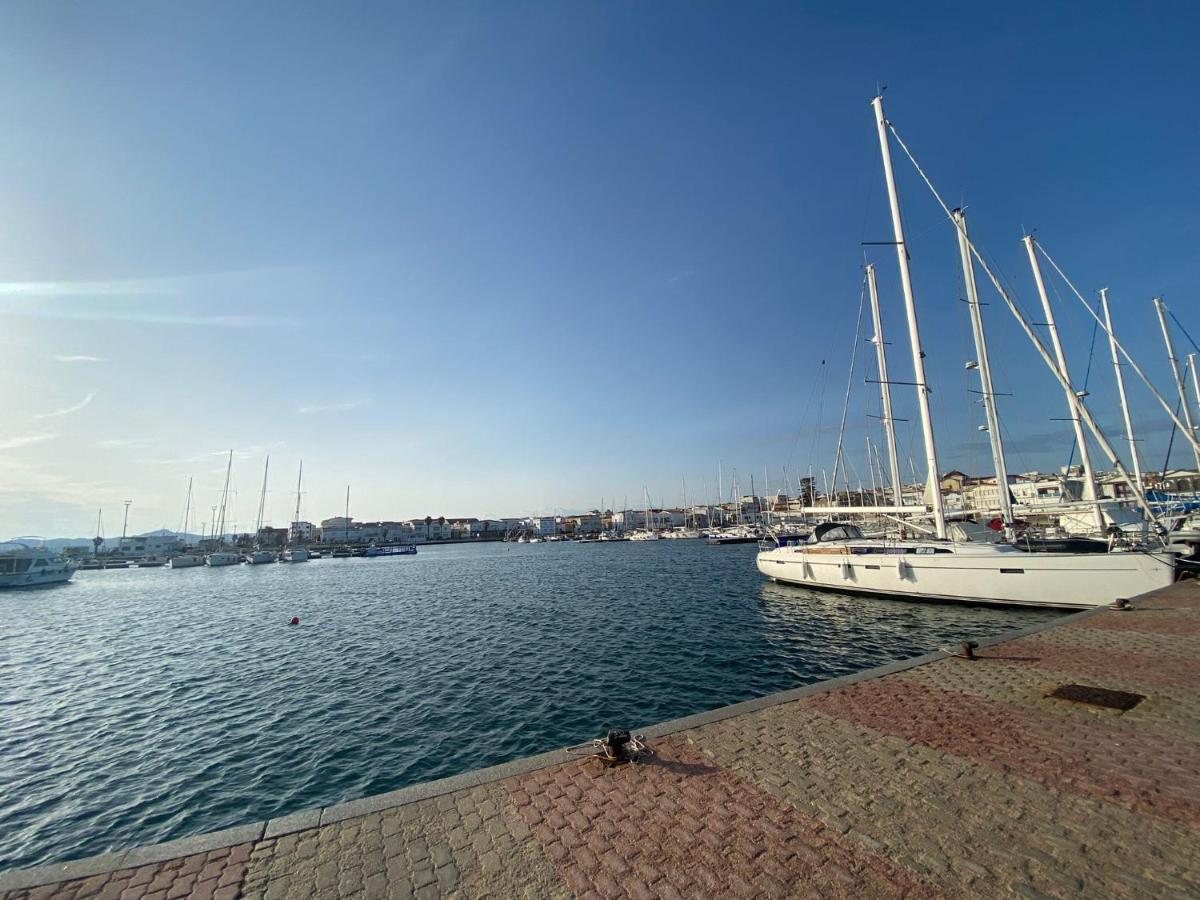 I Fenicotteri - Appartamenti Sul Mare กาลาเซตตา ภายนอก รูปภาพ